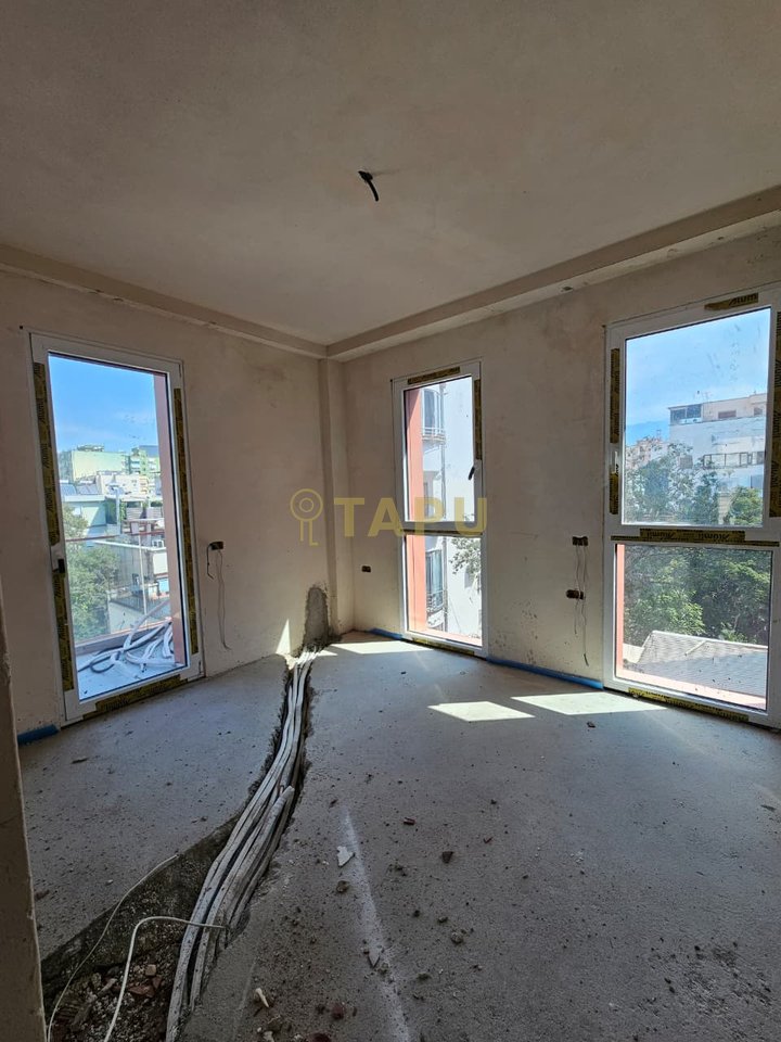 🏡 Apartament 3+1+2 në shitje – Bllok