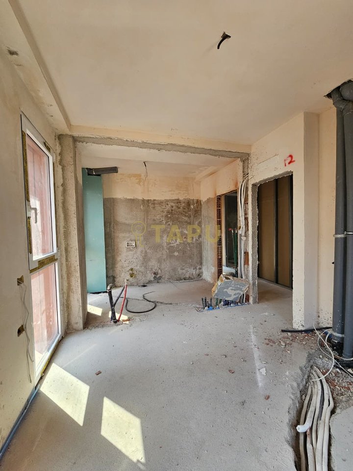 🏡 Apartament 3+1+2 në shitje – Bllok