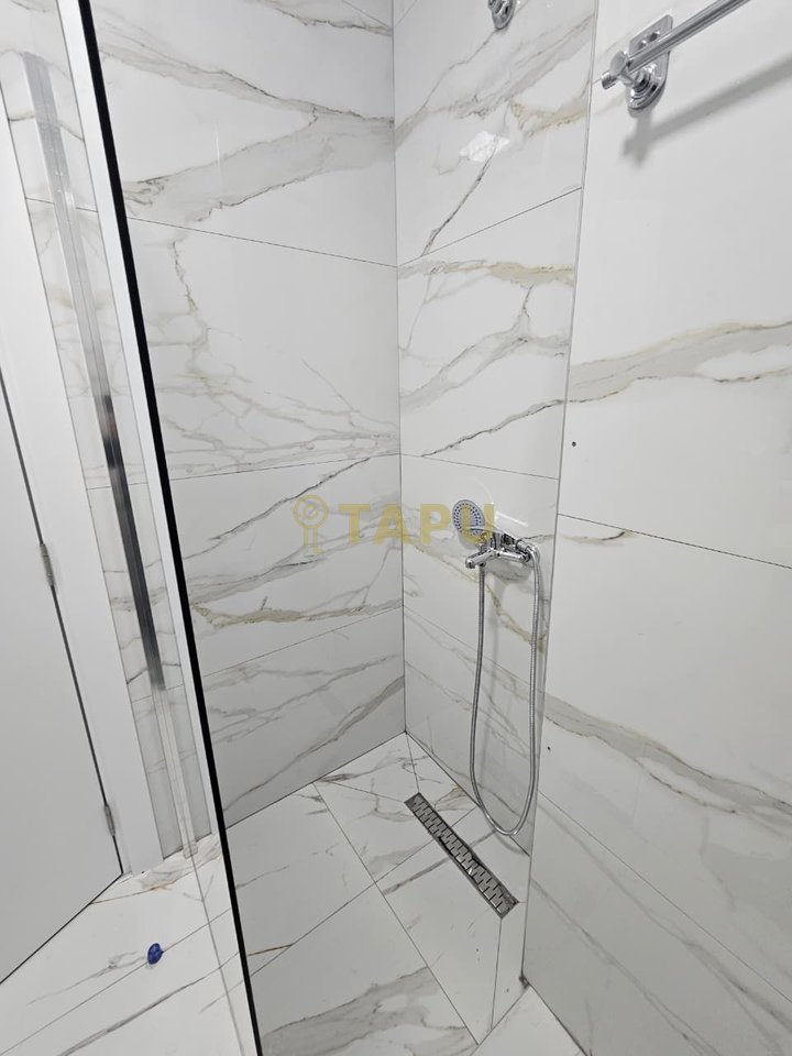Jepet me qira apartament 2+1+2 + post parkimi | Univers City