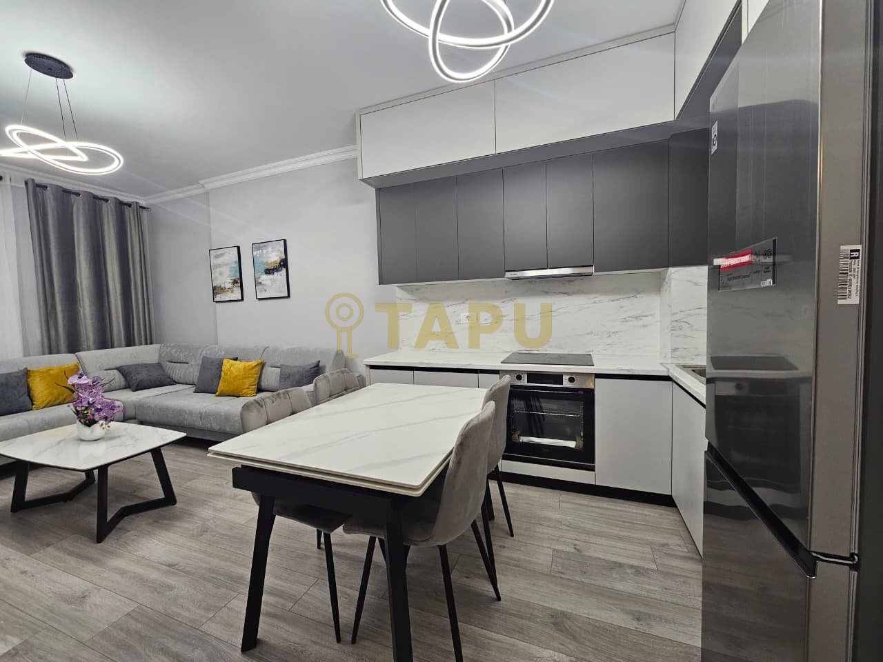 Jepet me qira apartament 2+1+2 + post parkimi | Univers City