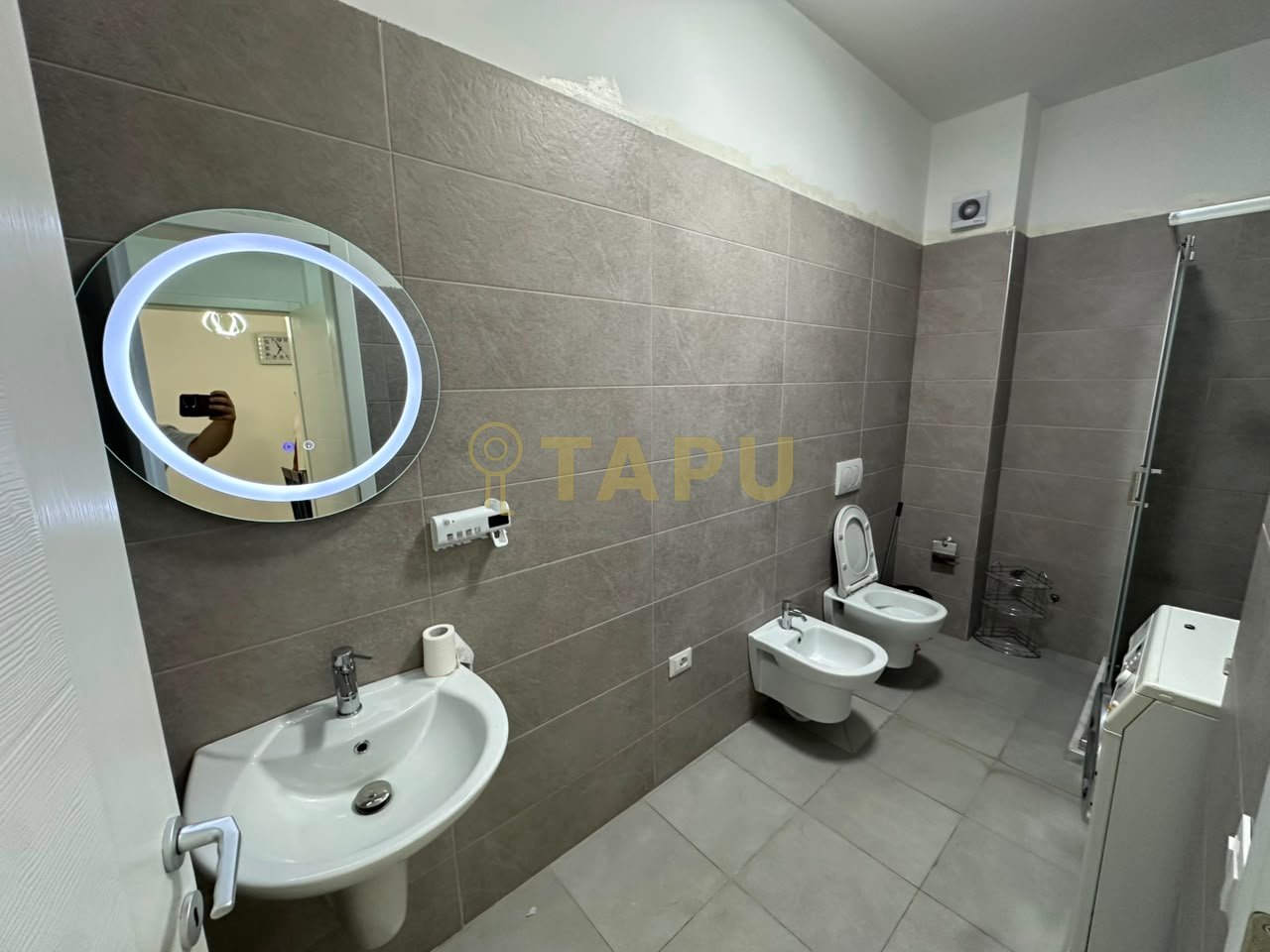 🏡 Apartment 1+1 for rent – Dry Lake, near Hotel Radisson