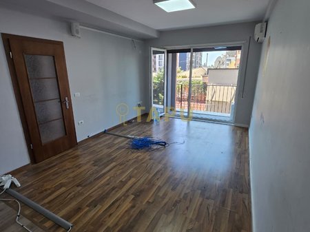  AMBIENTE PREMIUM PER UFFICIO / CLINICA – VICINO MONDIALI