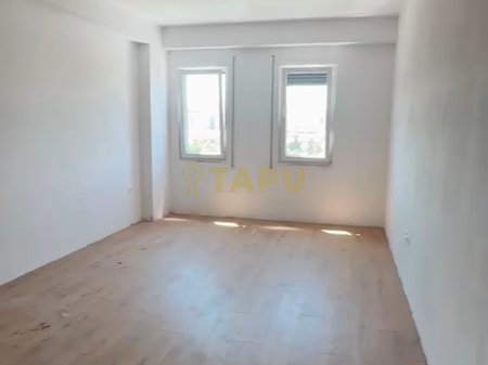 Shitet apartament 1+1 ne Paskuqan !