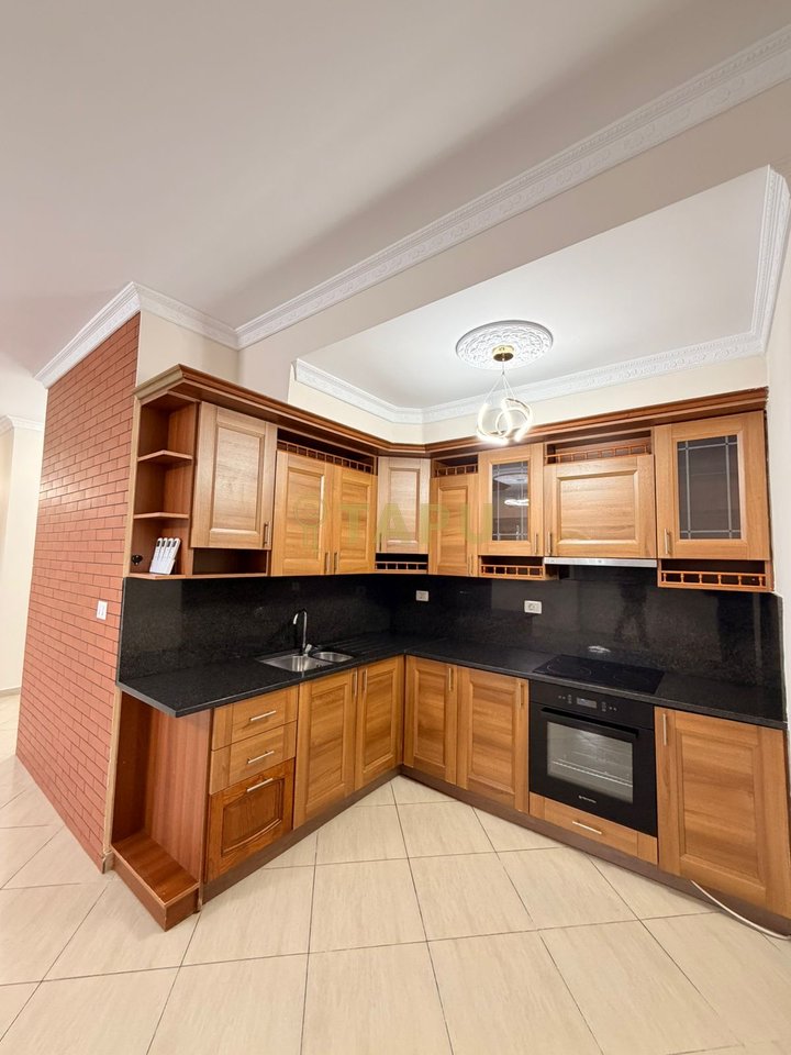 🏡 Appartamento 3+1 in Affitto – Selvia, Via di Dibrë