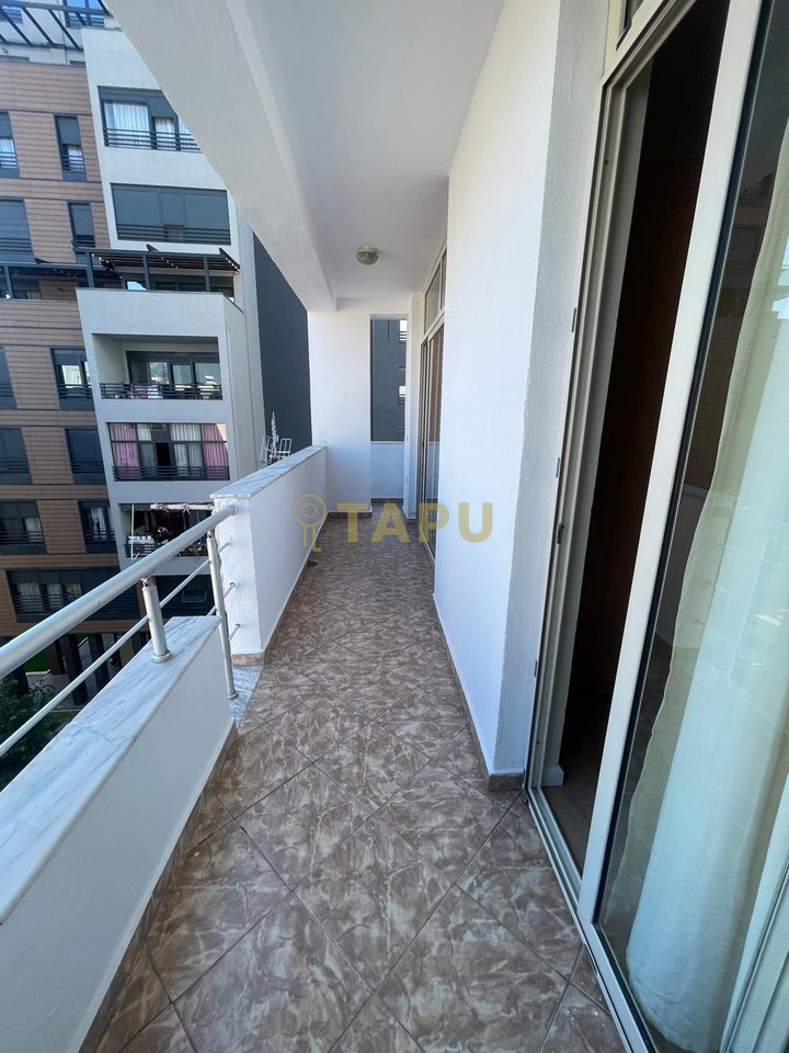 Jepet apartament 1+1 me qera Pazari i Ri !