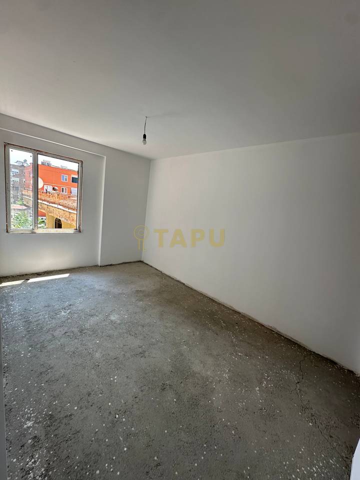 🏡 Vendesi in vendita 2+1+2 – Xhamllik, Complesso “Mirabella”