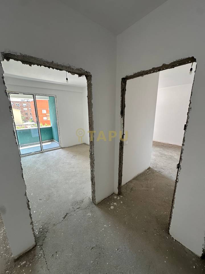 🏡 Vendesi in vendita 2+1+2 – Xhamllik, Complesso “Mirabella”