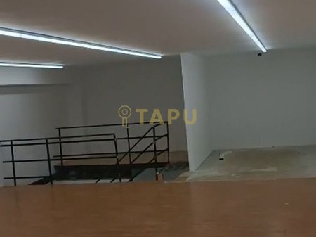 Affittasi Negozio Duplex Via Islam Alla !