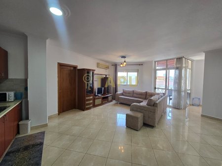 🏡 2+1 Apartment for Rent – Barricades Street
💰 65,000 Lek / Month