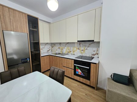 Apartament me qira -  45,000 lekë/muaj.