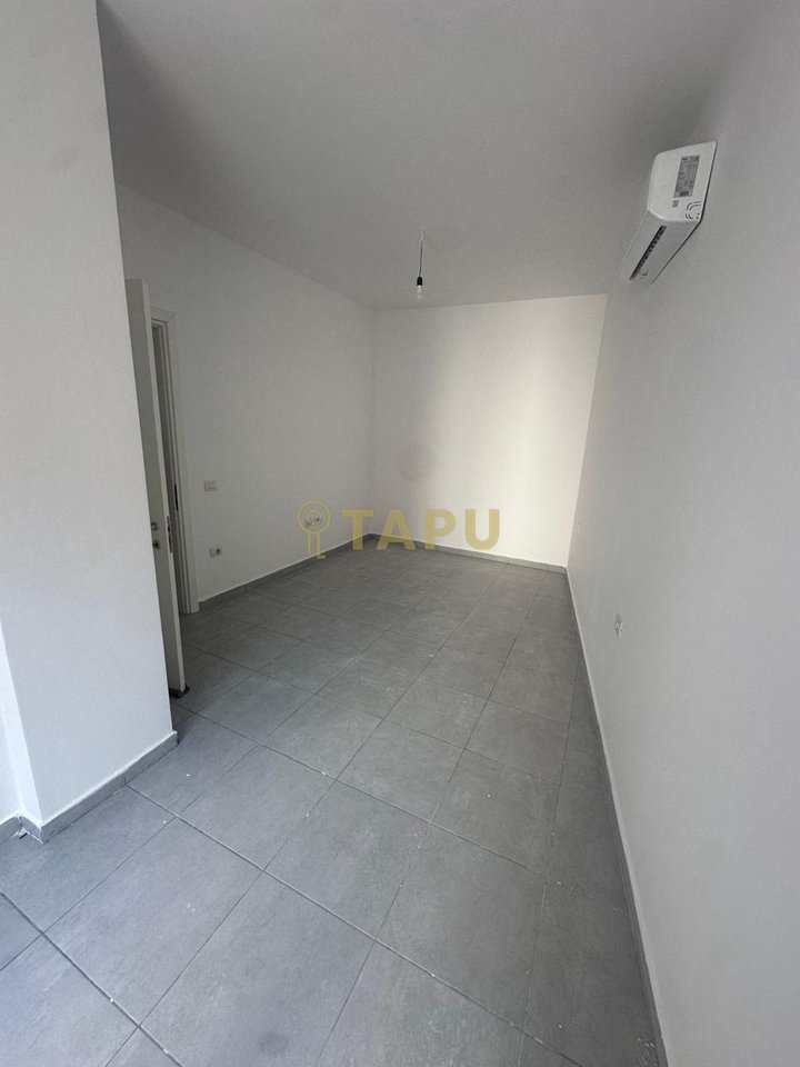 For Rent 2+1 Space For Office Or Residence near Barrikadave Street !