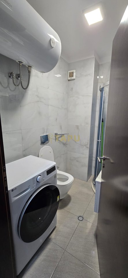 Apartment 1+1 for rent in the Commune of Paris! 55,000 Lek!