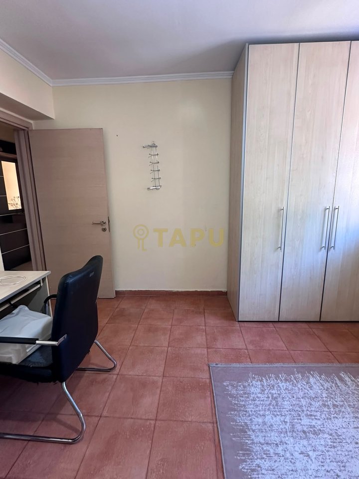 🏡 Jepet me Qira Apartament 2+1 – Tek 21 Dhjetori ! 60,000 lek !