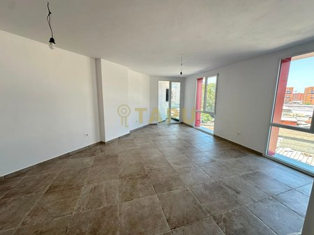Appartamento 2+1+2 in affitto per Ufficio o Clinica – Medrese, Complesso Arlis (vicino a Farmacia 10)  70.000 lek
