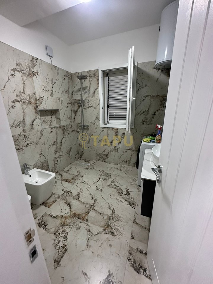 🏡 Appartamento 1+1 in Affitto – Via Pjetër Budi, vicino ai Depositi d'Acqua (sopra la Città degli Studenti)