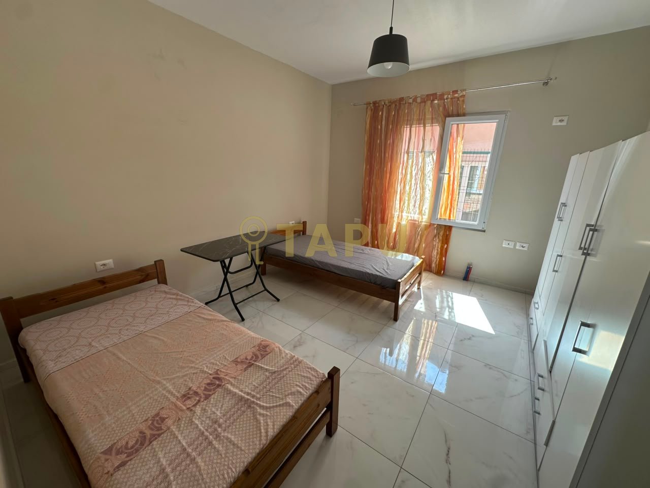 Affittasi appartamento 3+1 per studenti – Vicino all'Hotel Arbëria