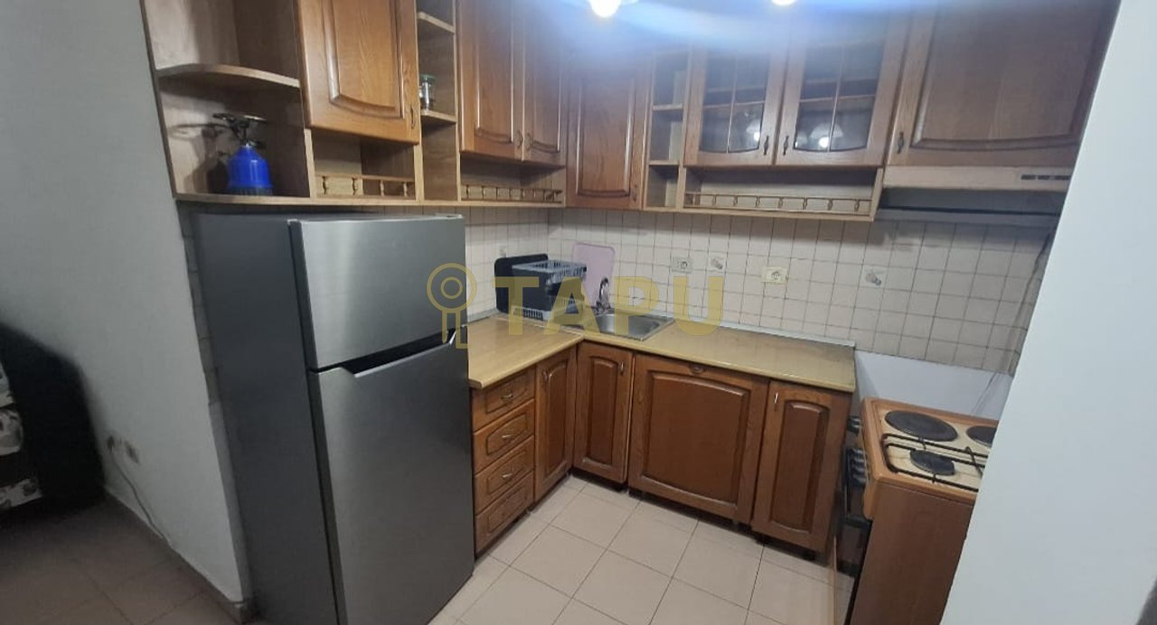 🏡 Appartamento 1+1 in Affitto – Komuna e Parisit 47,000 leke