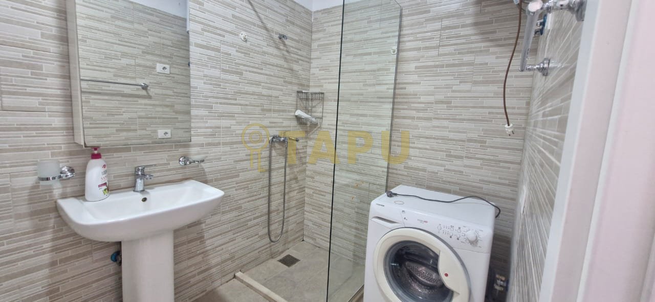 Apartament 1+1 me qira – Rruga e Dibrës, pranë QSUT