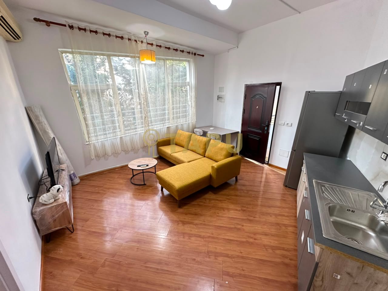 Apartament 1+1 me qira – Pranë Kopshtit Zoologjik, Tiranë
