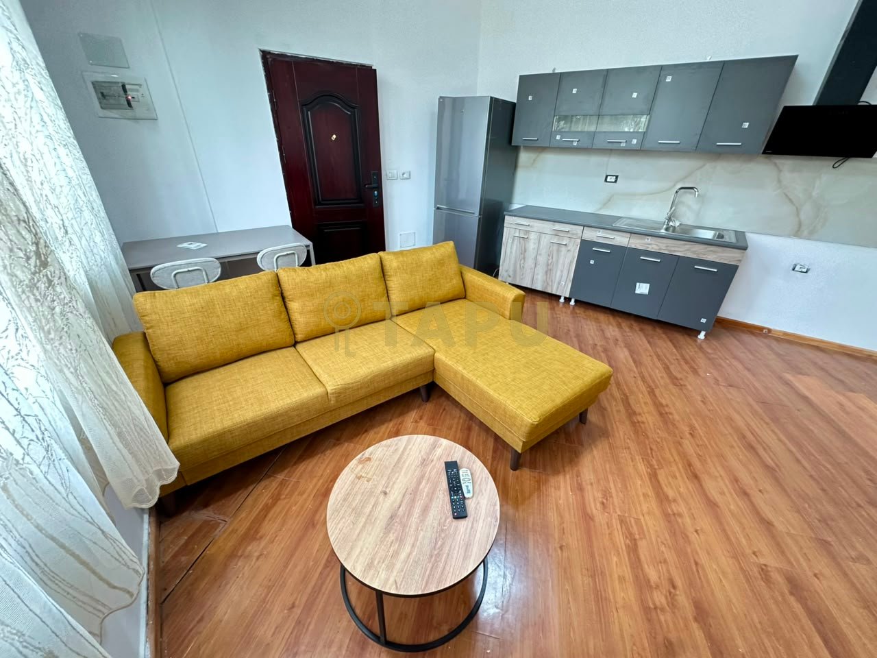 Apartament 1+1 me qira – Pranë Kopshtit Zoologjik, Tiranë