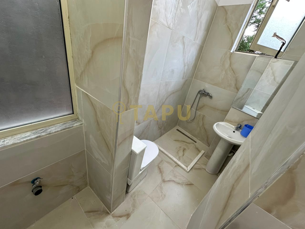 Apartament 1+1 me qira – Pranë Kopshtit Zoologjik, Tiranë