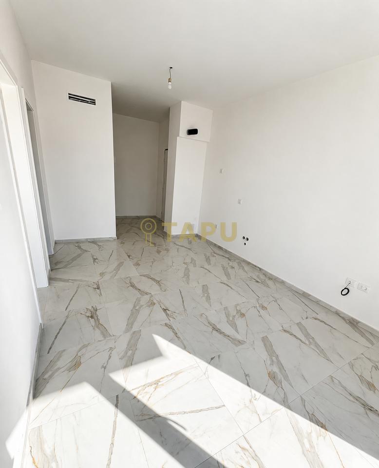 Apartament 1+1 me qira për Zyrë ose Klinikë – Kompleksi Aura, Rruga Dritan Hoxha