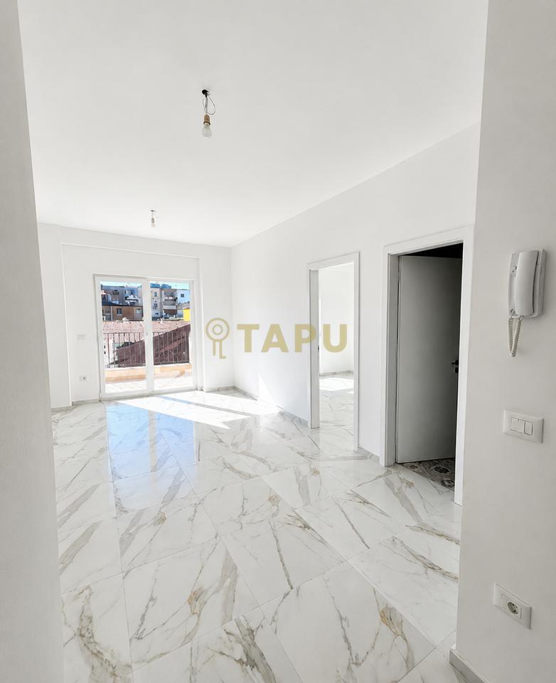 Apartament 1+1 me qira për Zyrë ose Klinikë – Kompleksi Aura, Rruga Dritan Hoxha