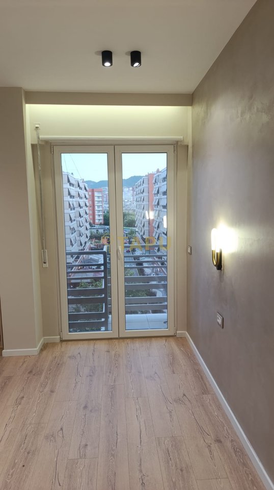 Apartament 1+1 me qira – Përballë Delijorgjit