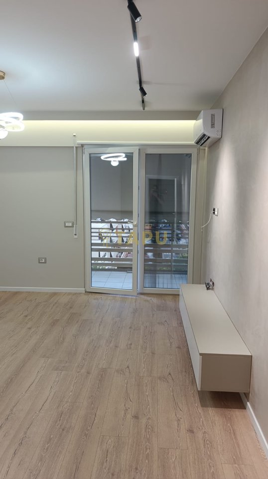 Apartament 1+1 me qira – Përballë Delijorgjit