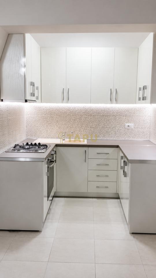 Apartment 2+1 for rent – Near Kafe Flora, Durrës Street