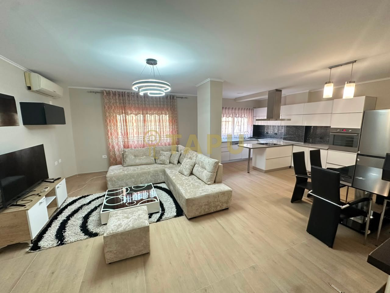 🏡 Apartament 2+1 me qira – Komuna e Parisit, pranë German Computer