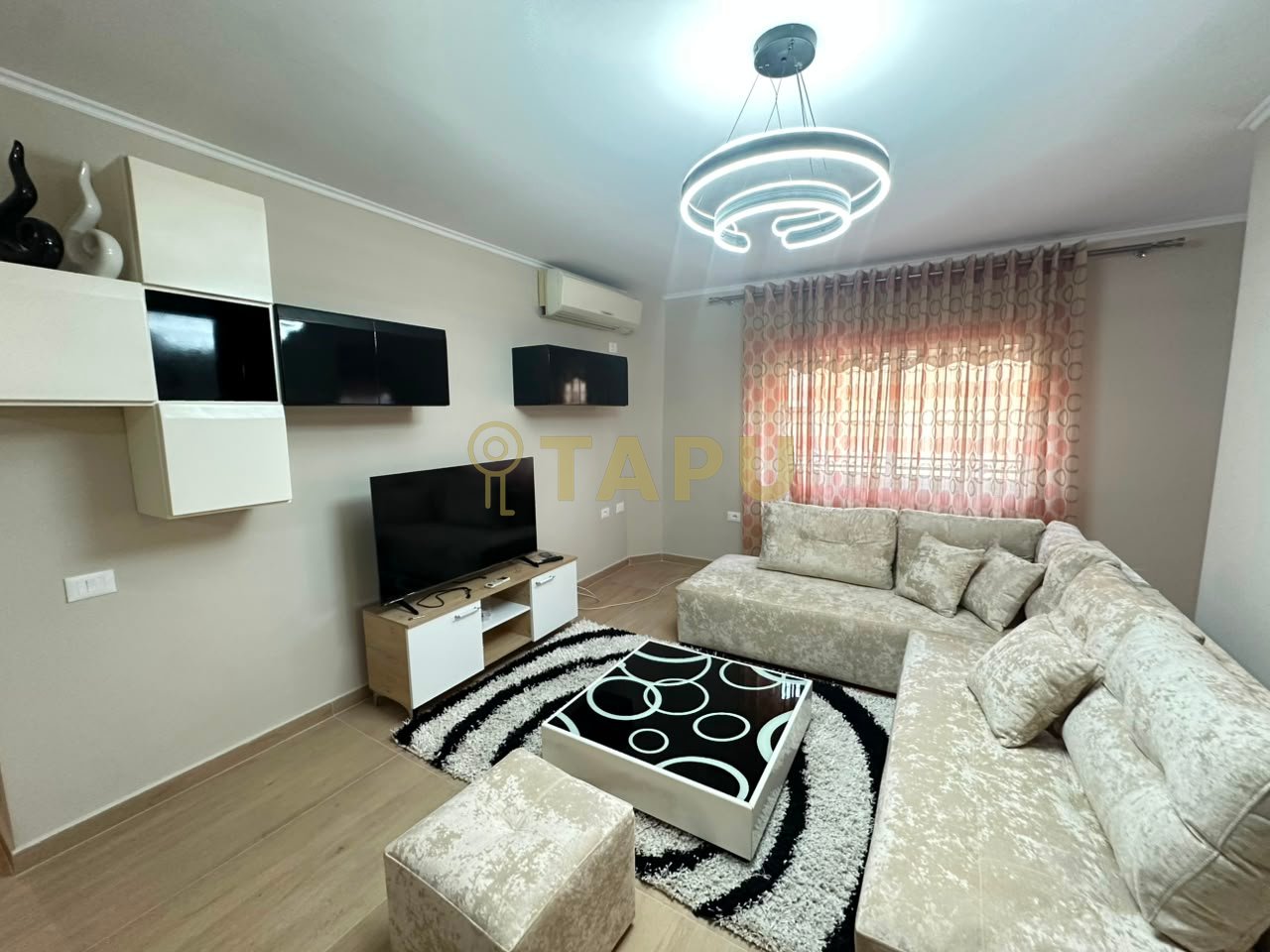 🏡 Apartament 2+1 me qira – Komuna e Parisit, pranë German Computer