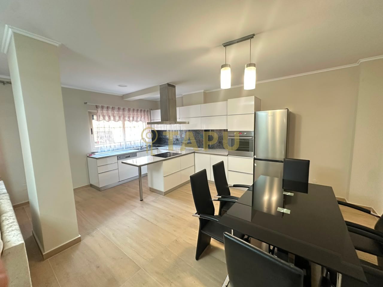 🏡 Apartament 2+1 me qira – Komuna e Parisit, pranë German Computer
