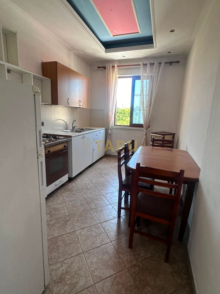 🏡 Apartament 2+1 me qira – Përballë Kompleksit Delijorgji