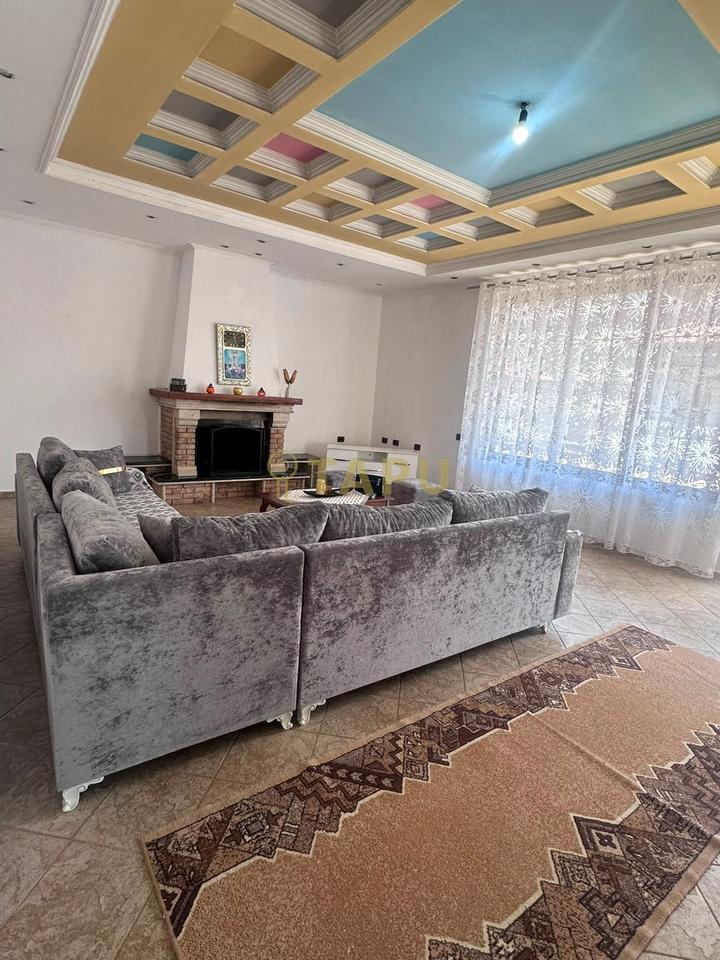 🏡 Apartament 2+1 me qira – Përballë Kompleksit Delijorgji