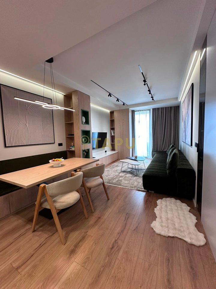 🏙️ Jepet me Qira Apartament Luksoz 1+1 tek Golden Tower, Mine Peza!