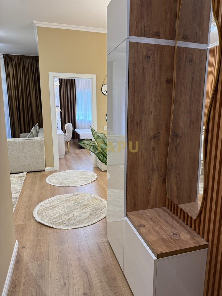 🏠 JEPET ME QIRA — Apartament 1+1 + Post Parking  tek Kopshti Botanik!