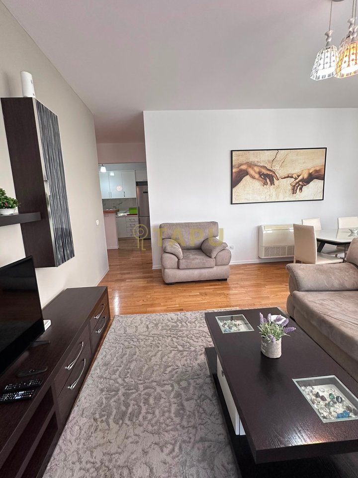 For Rent 2+1 Apartment + Parking Space on Barricades Street, Center