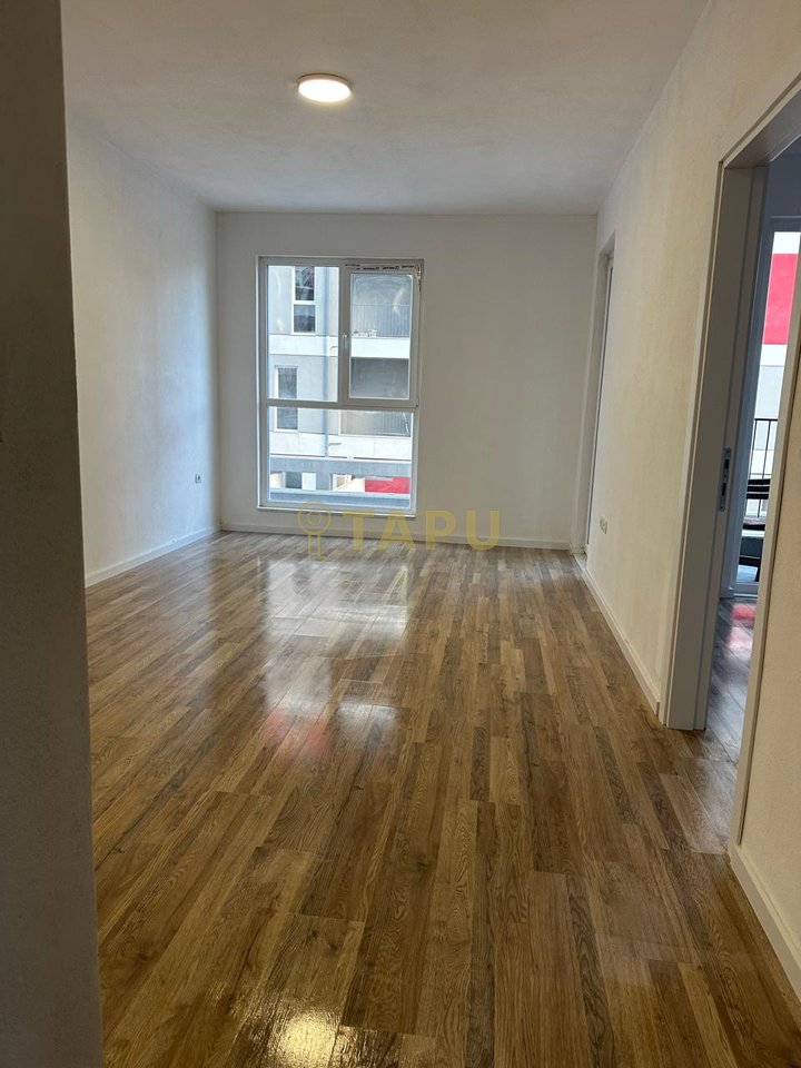 Apartament 1+1 Me Qira në Qendra Tregtare QTU, Tiranë - 360€ | 63 m²