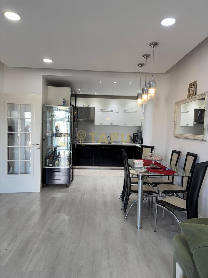 Jepet me qera apartament 1+1 pranë Casa Italia, tek Terminali i Veriut!