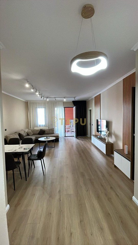 Apartment 1+1 for Rent with Parking Space – Kosovarëve Street, Tirana