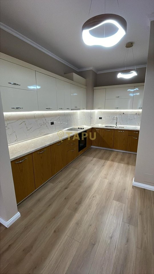Apartment 1+1 for Rent with Parking Space – Kosovarëve Street, Tirana