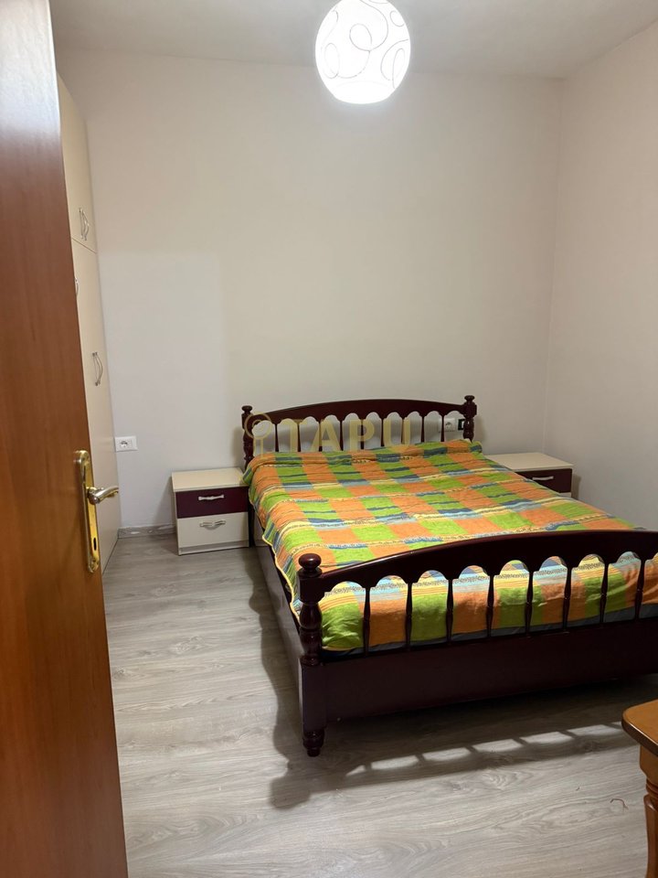 Apartament 1+1 Me Qira në Yzberish, Tiranë !
