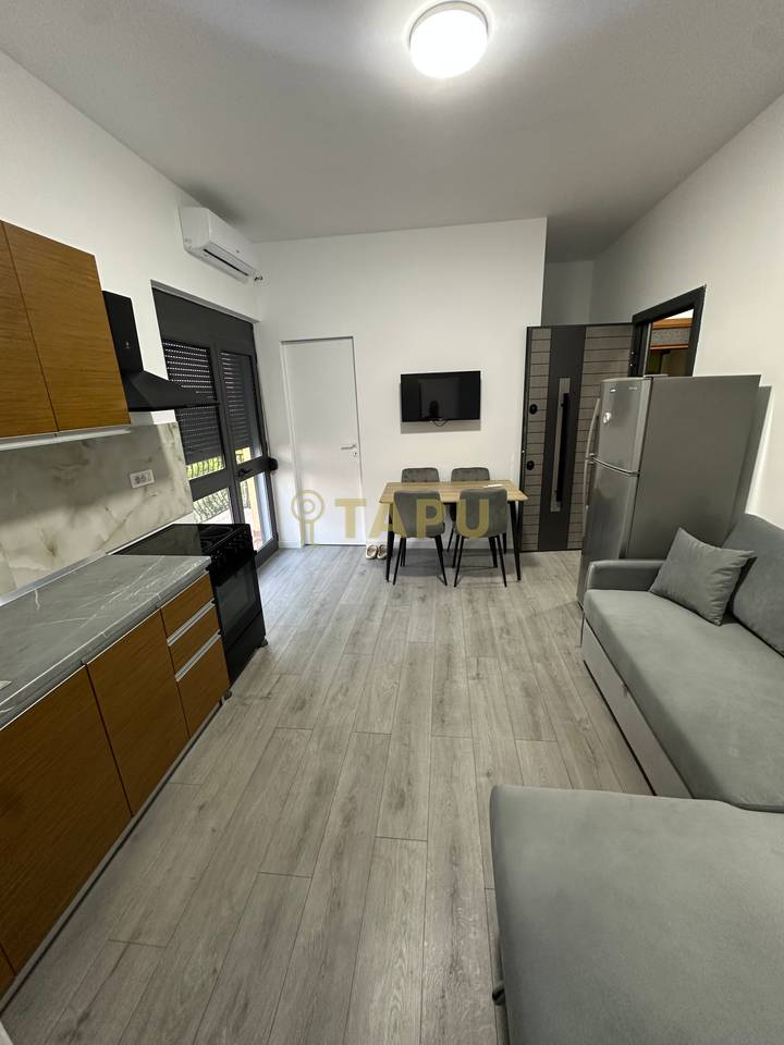 🏡 Appartamento in Affitto in Villa – 3° Piano