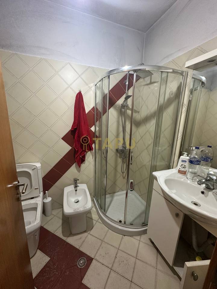 Apartament 1+1 me Qira tek Fresku  💰 40,000 Lekë / Muaj
