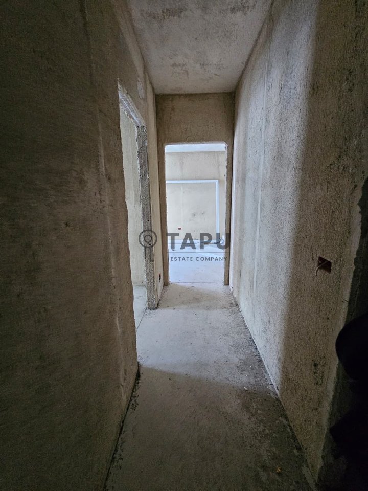 Apartament 2+1+2+Post Parkimi për shitje tek Univers City!