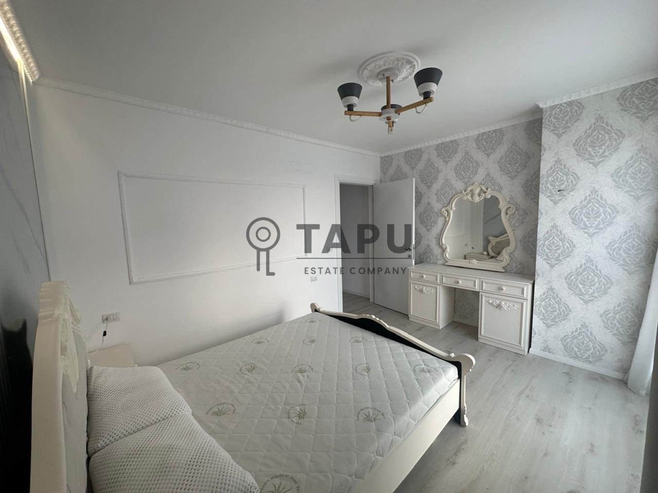 SHITET 2+1 APARTAMENT TEK ISH FUSHA E AVIACIONIT  (Garden Residence Turdiu.)