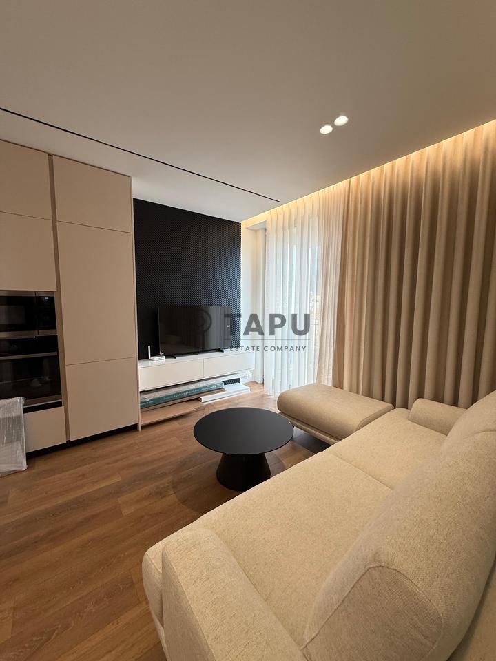 Viene dato in affitto 2+1 presso "Golden Tower" Mine Peza!