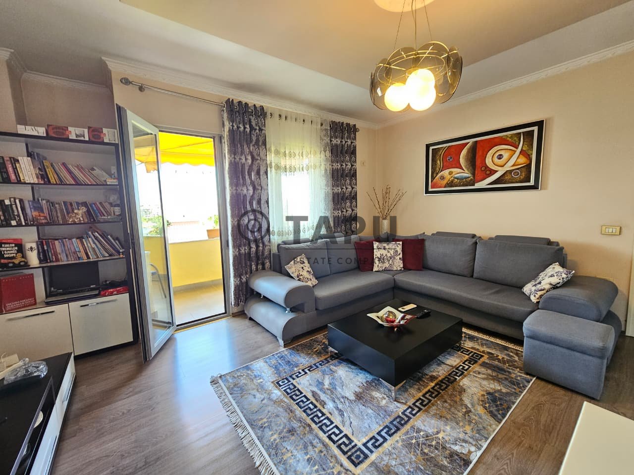 SHITET APARTAMENT 2+1 – ISH FUSHA E AVIACIONIT (JEPET ME KREDI)