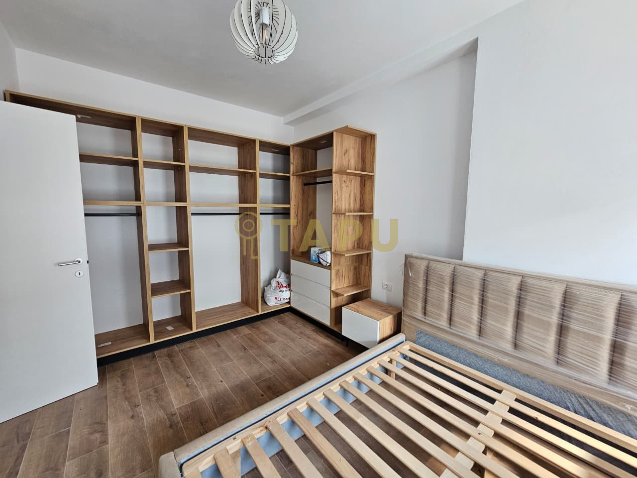 🏡 Jepet me qera apartament 1+1 tek Univers City